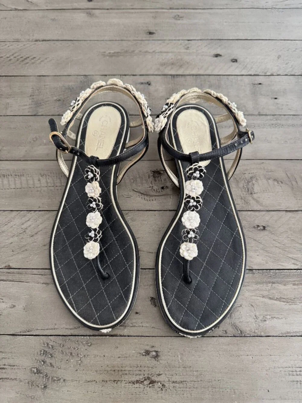 CHANEL Camellia T-Strap Flat Leather Floral Applique Interlocking Sandals 38.5C